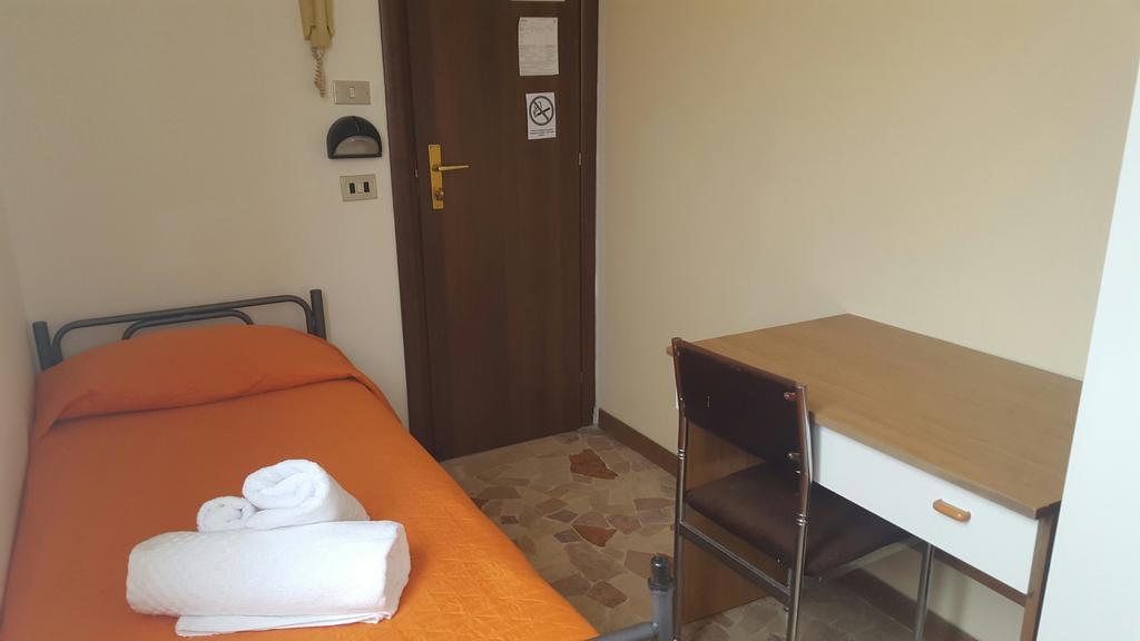 Hotel Ariosto Rimini Eksteriør bilde